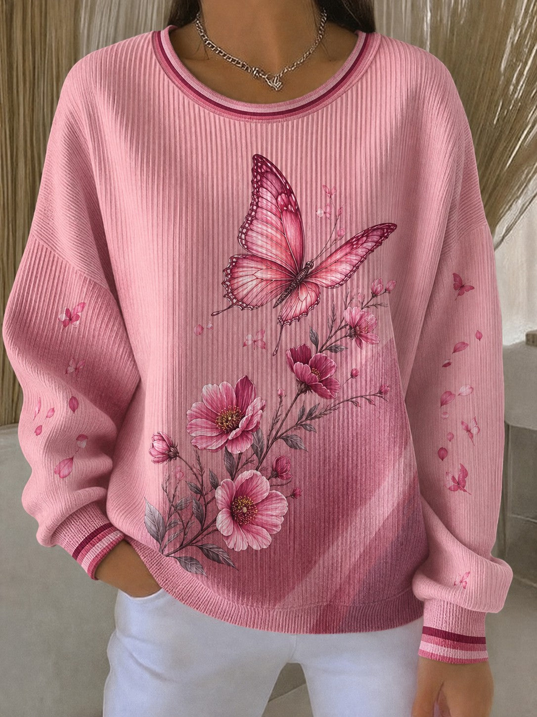 Sweat-shirt pour femmes à imprimé fleurs sur la poitrine
