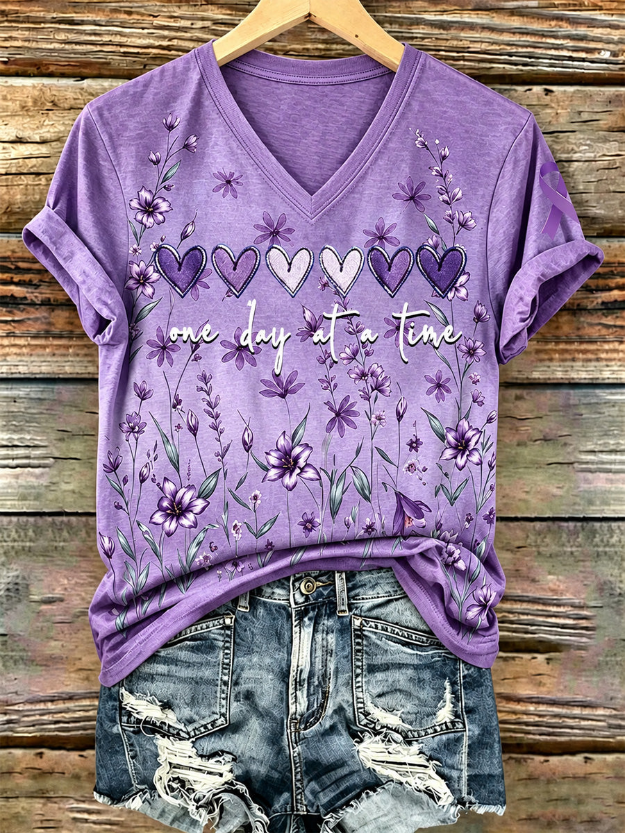 T-shirt à col en V pour femmes, imprimé floral violet et soutien à la sensibilisation à la maladie d’Alzheimer