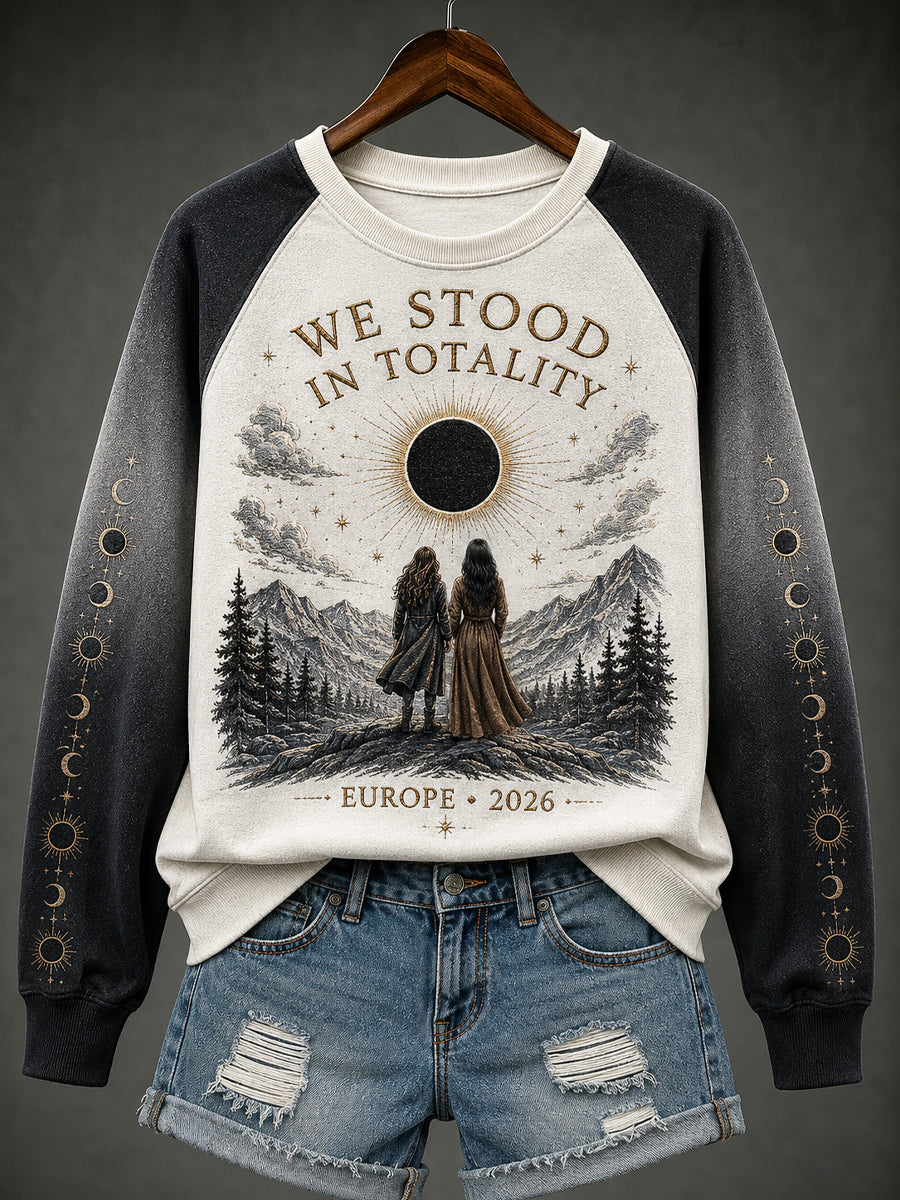 We Stood in Totality T-shirt Femme