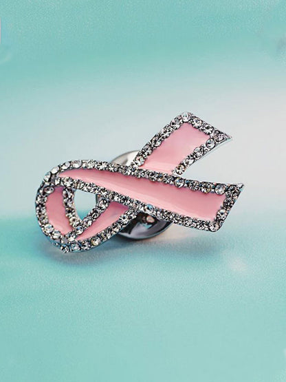 Broches en forme de ruban rose pour le cancer du sein chez la femme