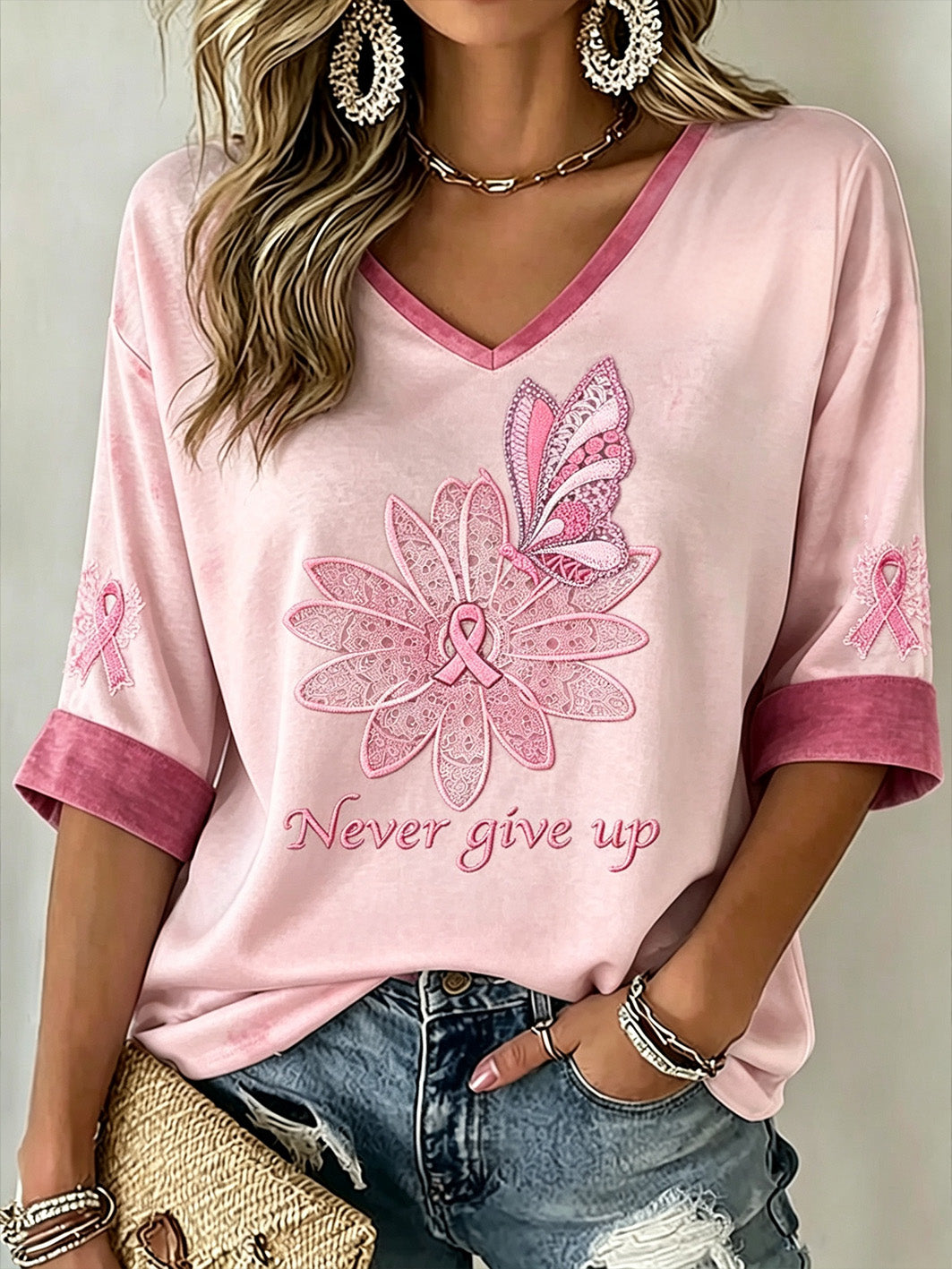T-shirt décontracté mi-long à manches et col en V, thème du cancer du sein chez la femme