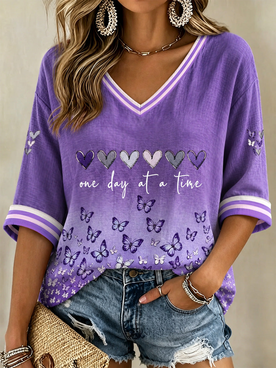 T-shirt à col en V pour femmes, imprimé floral violet et soutien à la sensibilisation à la maladie d’Alzheimer