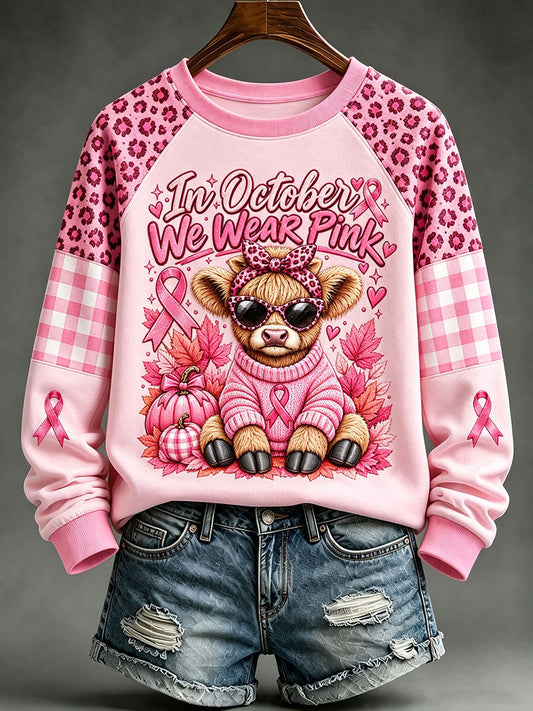 Sweat-shirt Femme Highland Cow "In october We Wear Pink"